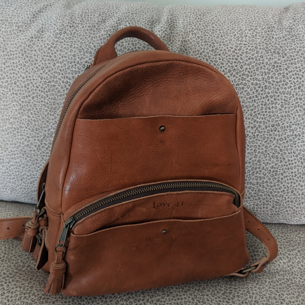 Love 41 City Backpack